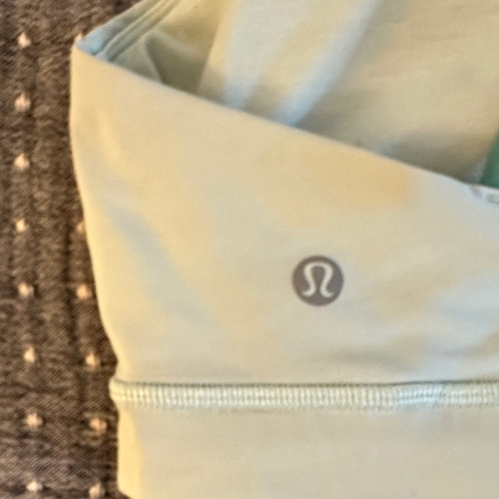 LULULEMON Energy Sports Bra, Misty Mint/Aqua Mint, Size 12 - Picture 3 of 3